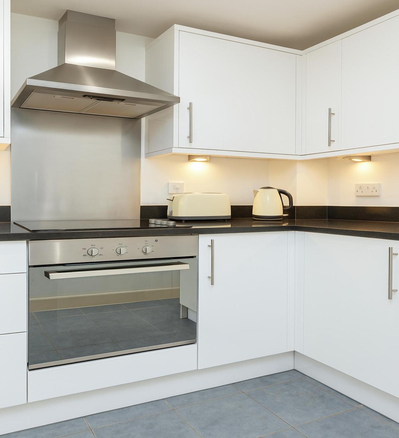 Modern Flat On Tower Bridge Road - Walk To Borough Market Apartment